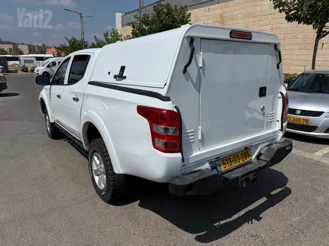 מיצובישי טרייטון / L200