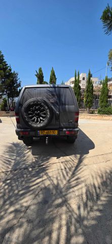 איסוזו טרופר
