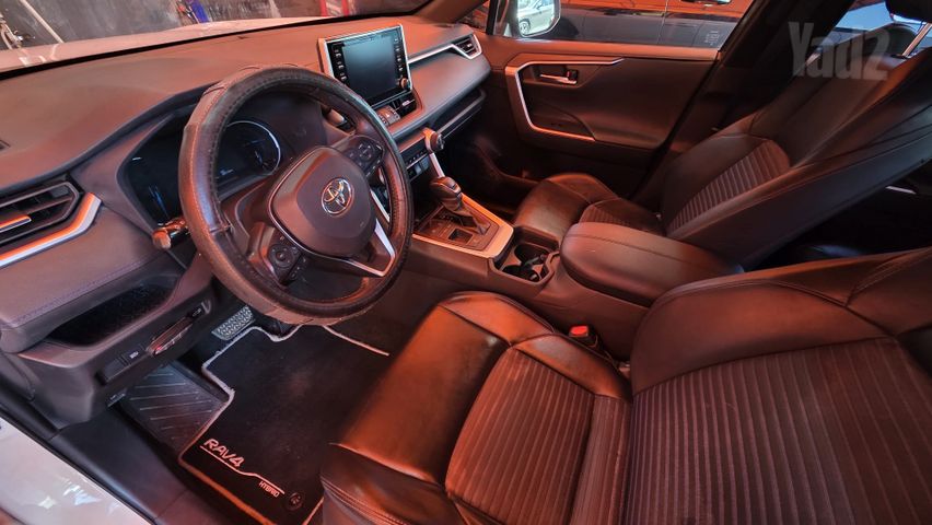 טויוטה RAV4