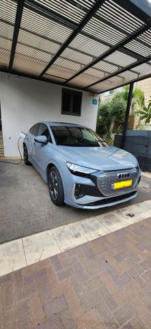אאודי Q4 e-tron