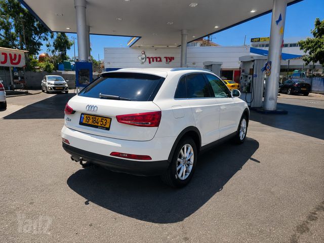 אאודי Q3