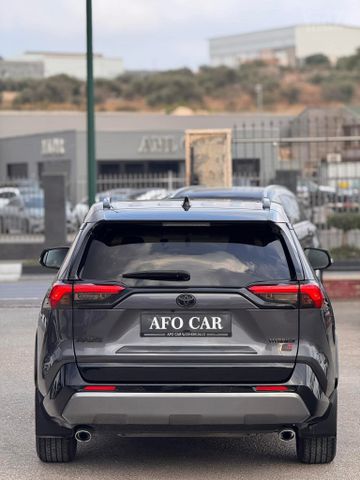 טויוטה RAV4