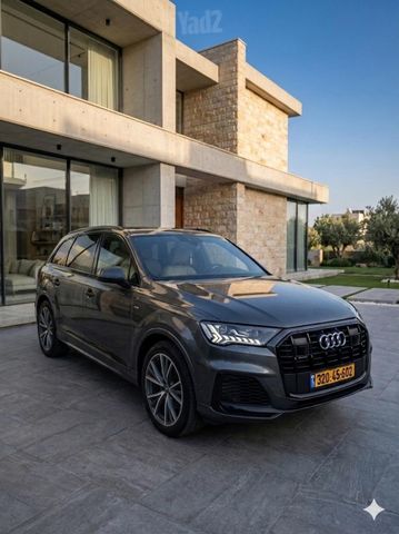 מודעת רכב אאודי Q7