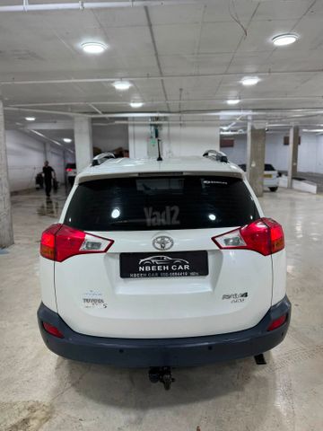 טויוטה RAV4