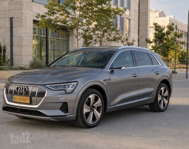 מודעת רכב אאודי E-tron