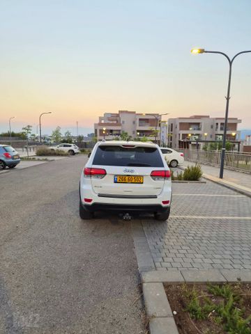 ג'יפ גרנד צ'ירוקי