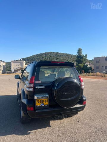 טויוטה לנד קרוזר