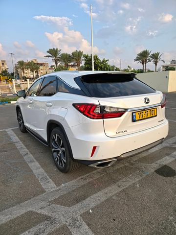 לקסוס RX