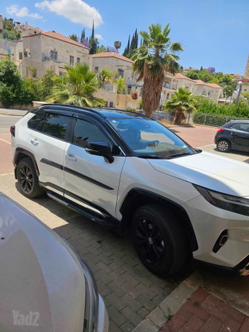 מודעת רכב טויוטה RAV4