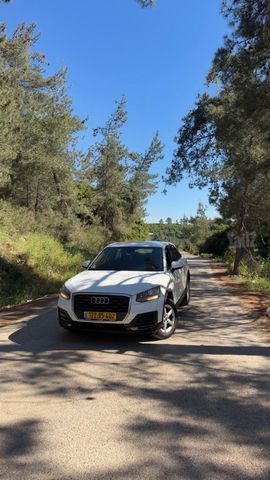 אאודי Q2