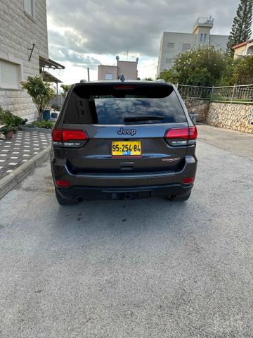 ג'יפ גרנד צ'ירוקי