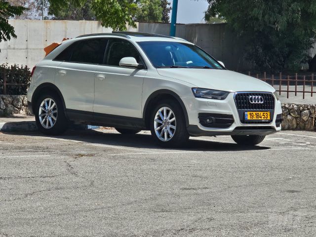 אאודי Q3