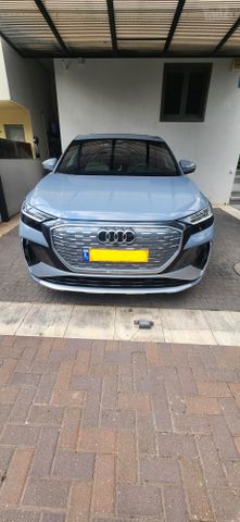 אאודי Q4 e-tron