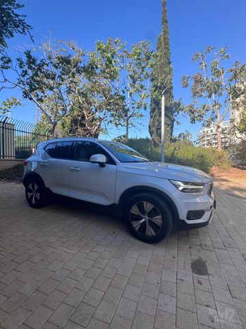 וולוו XC40
