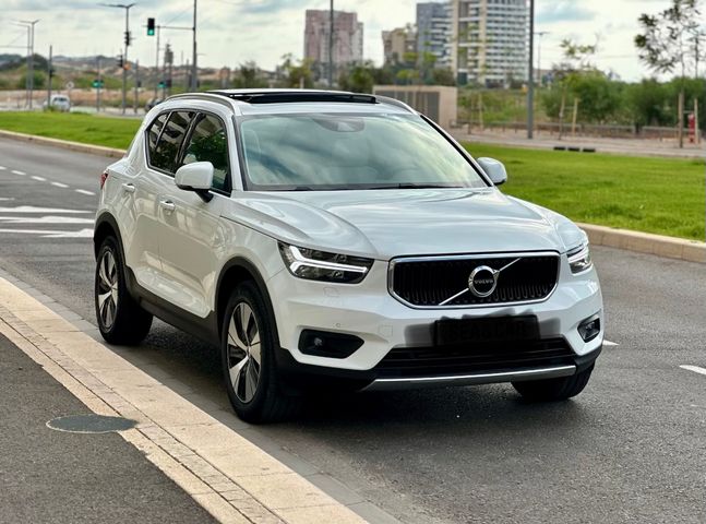 מודעת רכב וולוו XC40