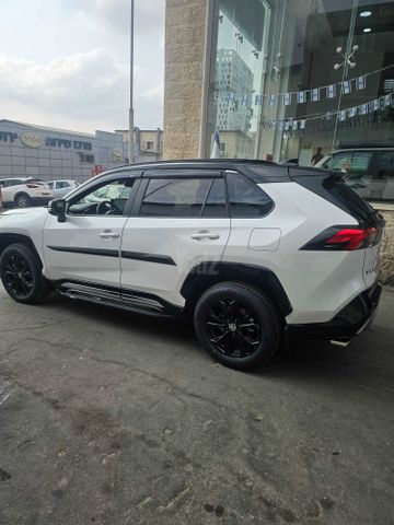 טויוטה RAV4