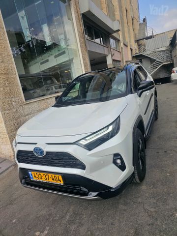 טויוטה RAV4