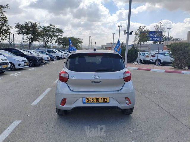 יונדאי i10