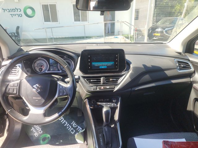 סוזוקי S-Cross