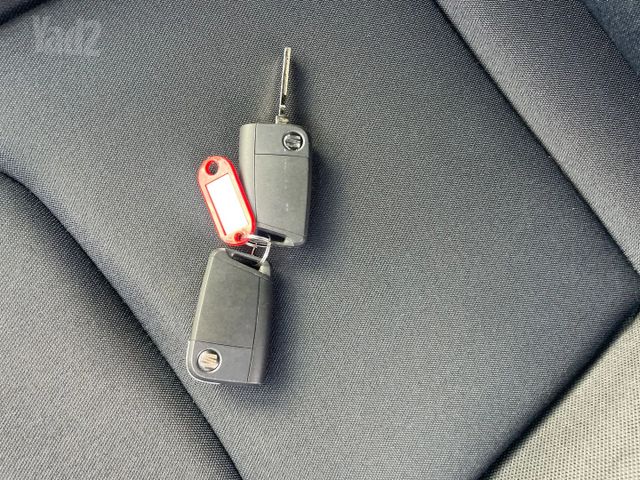 סיאט ארונה