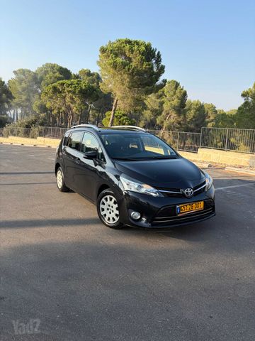 מודעת רכב טויוטה ורסו