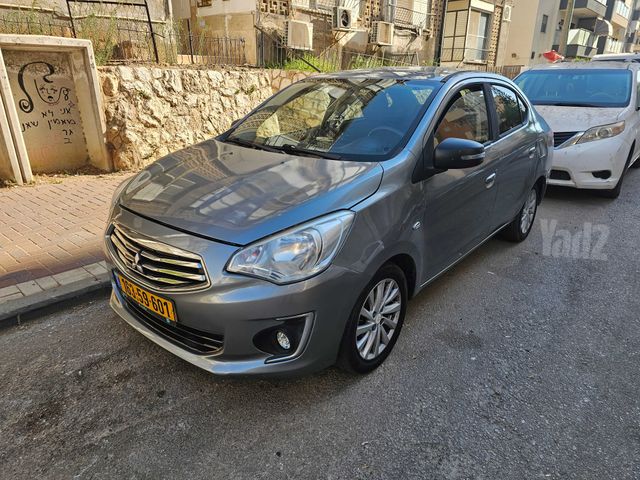מודעת רכב מיצובישי אטראז' 1