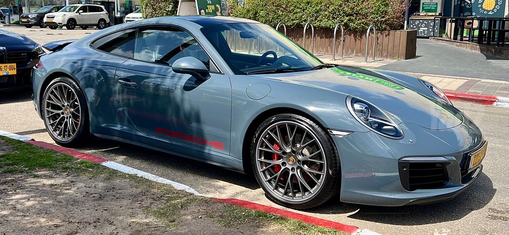 פורשה 911