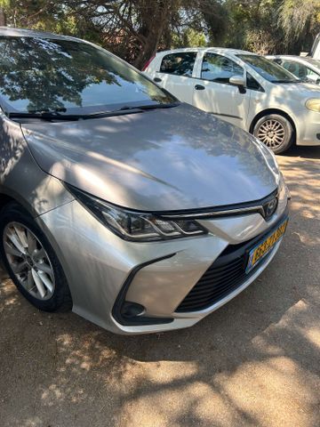 מודעת רכב טויוטה קורולה