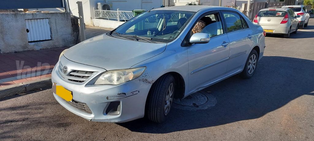 מודעת רכב טויוטה קורולה