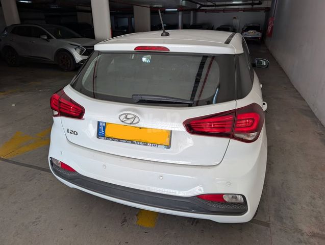 יונדאי i20