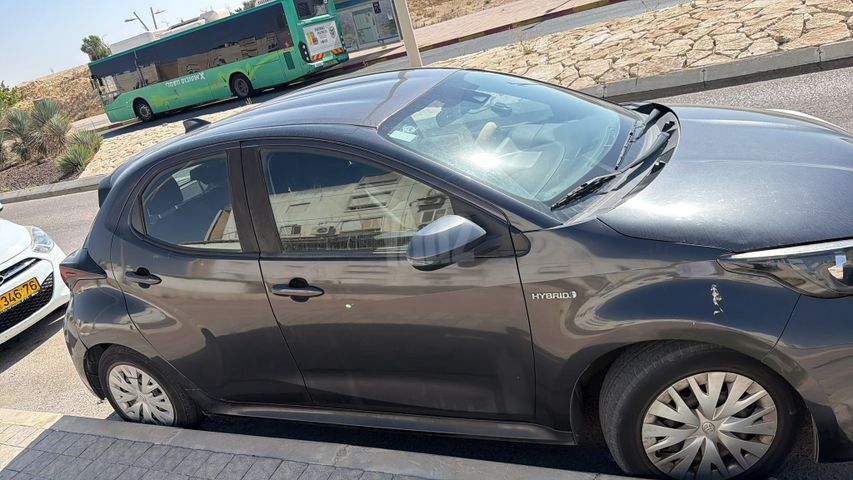 טויוטה יאריס