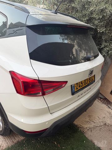 סיאט ארונה