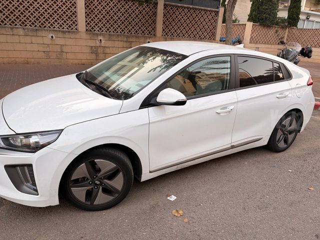 יונדאי איוניק