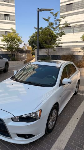 מיצובישי לנסר