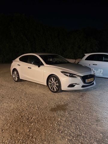 מודעת רכב מאזדה 3