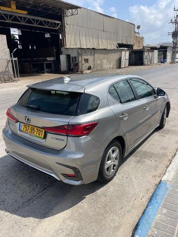 לקסוס CT
