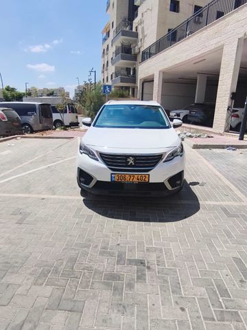 מודעת רכב פיג'ו 5008