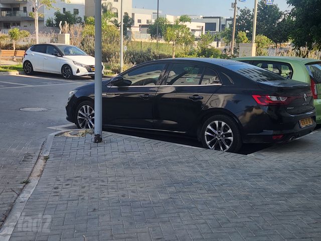 מודעת רכב רנו מגאן