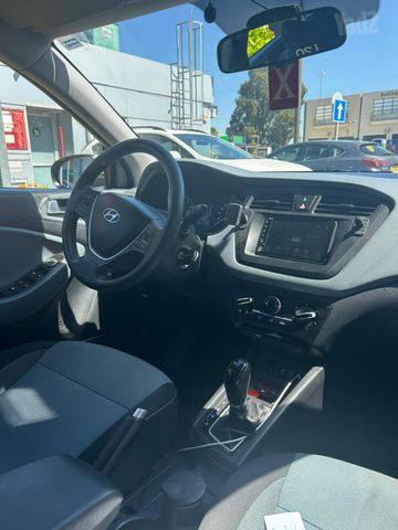 מודעת רכב יונדאי i20