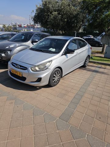 מודעת רכב יונדאי אקסנט i25