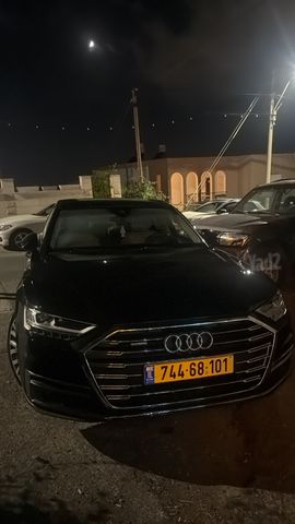 אאודי A8