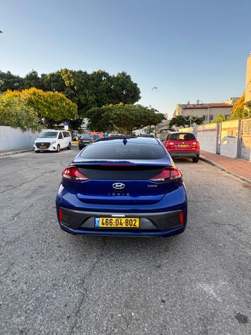 יונדאי איוניק