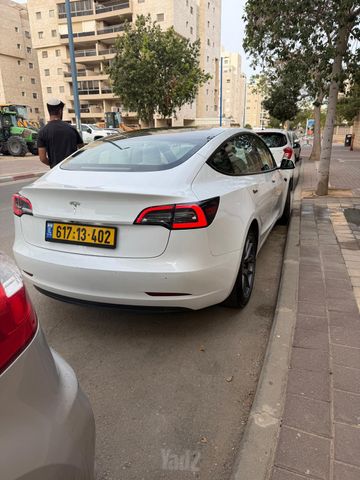 טסלה מודל 3