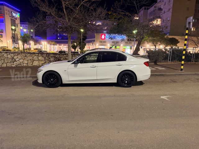 מודעת רכב ב מ וו סדרה 3