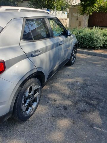 מודעת רכב יונדאי וניו