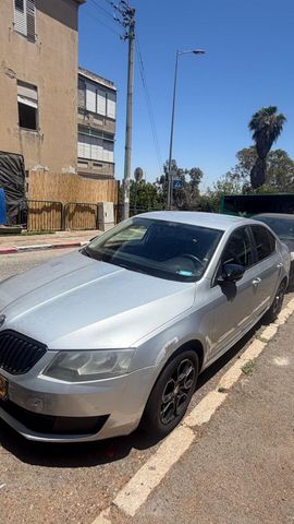 סקודה אוקטביה