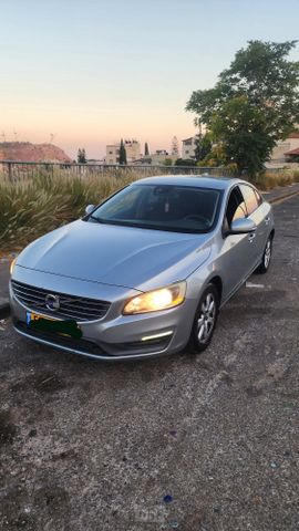 וולוו S60