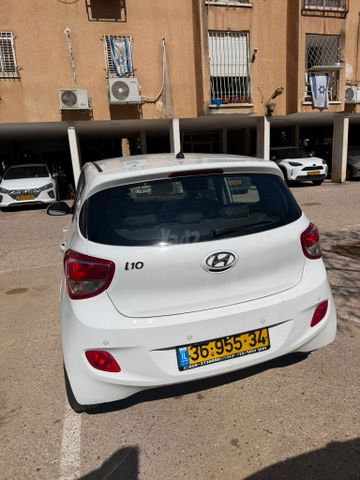 יונדאי i10