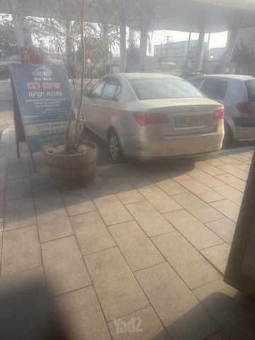 מודעת רכב אם ג'י 350