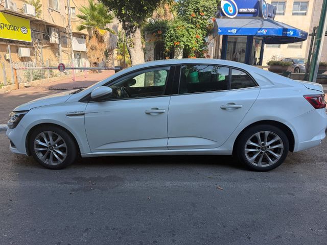 רנו מגאן
